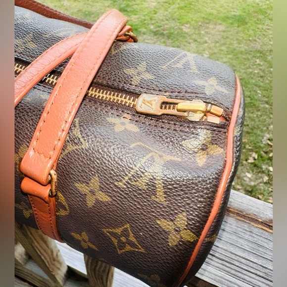 Authentic Louis Vuitton bag - Picture 3 of 10